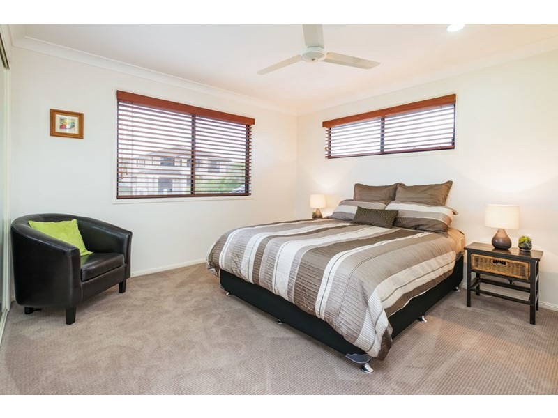 38 Eaton Place, Wishart QLD 4122