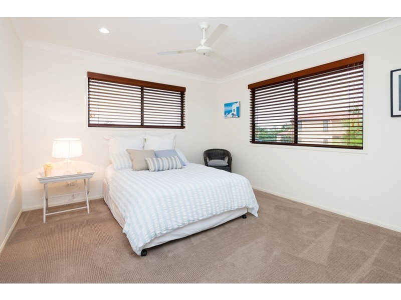 38 Eaton Place, Wishart QLD 4122