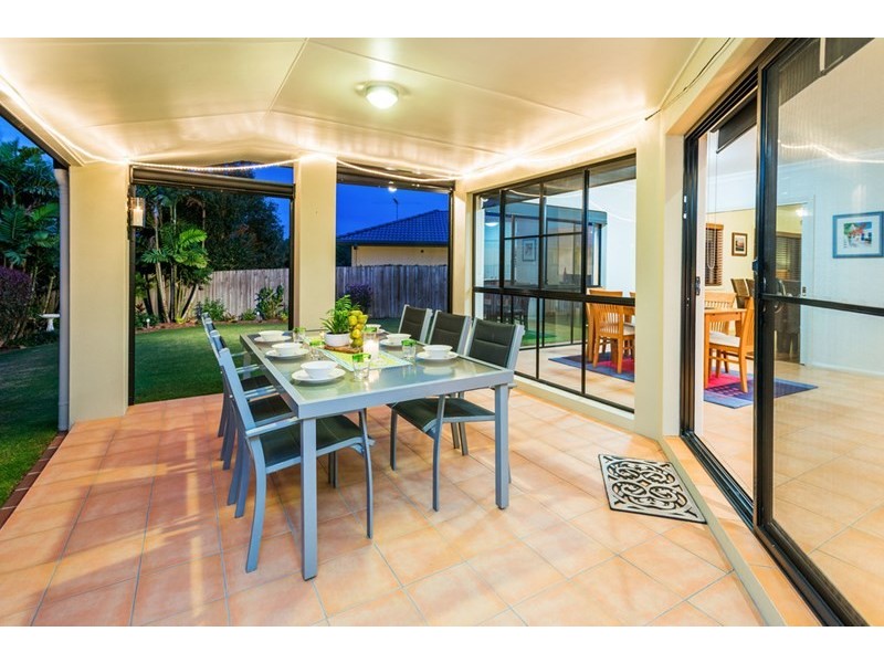 38 Eaton Place, Wishart QLD 4122