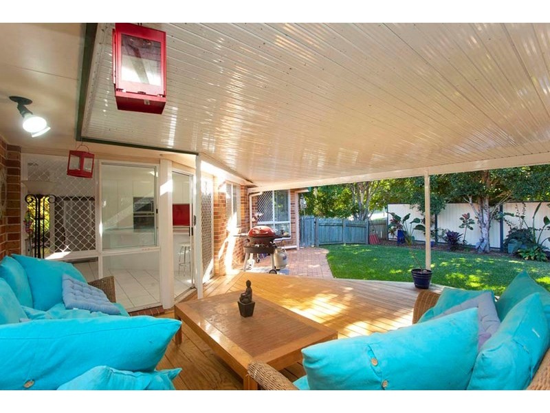 2 Rembrandt Way, Mackenzie QLD 4156