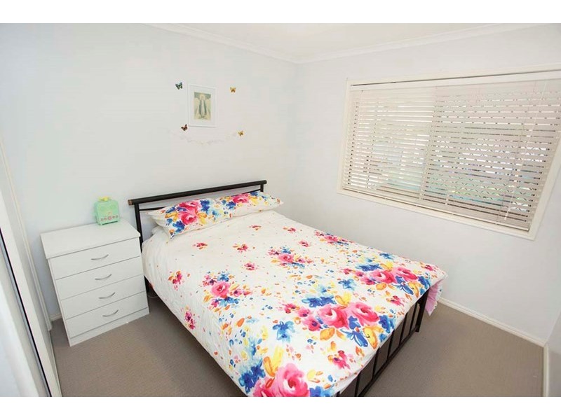 2 Rembrandt Way, Mackenzie QLD 4156