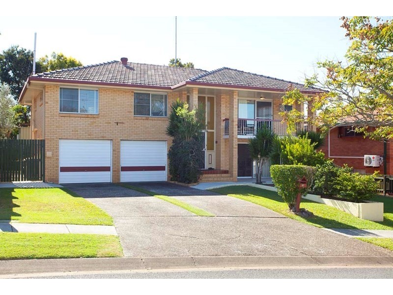 26 Honeysuckle Street, Mansfield QLD 4122