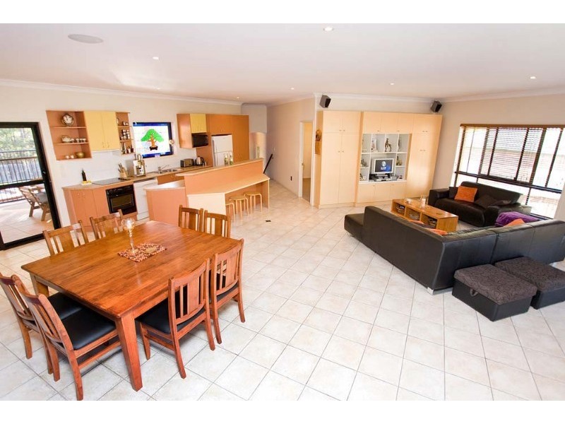 105 Tallow Wood Place, Mount Gravatt East QLD 4122