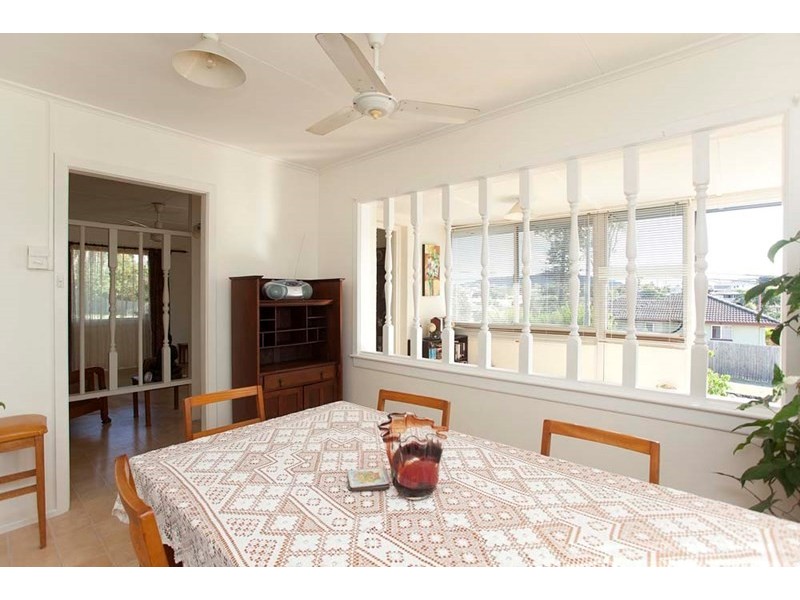 18 Olivella Street, Mansfield QLD 4122