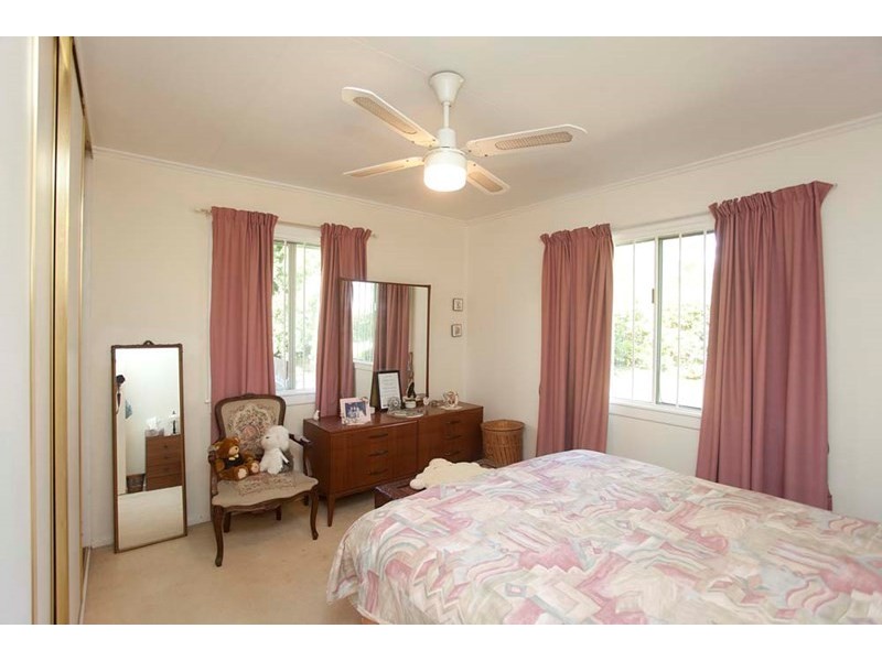 18 Olivella Street, Mansfield QLD 4122