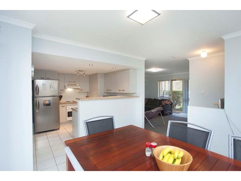 22/10 Adrian Place, Wishart QLD 4122