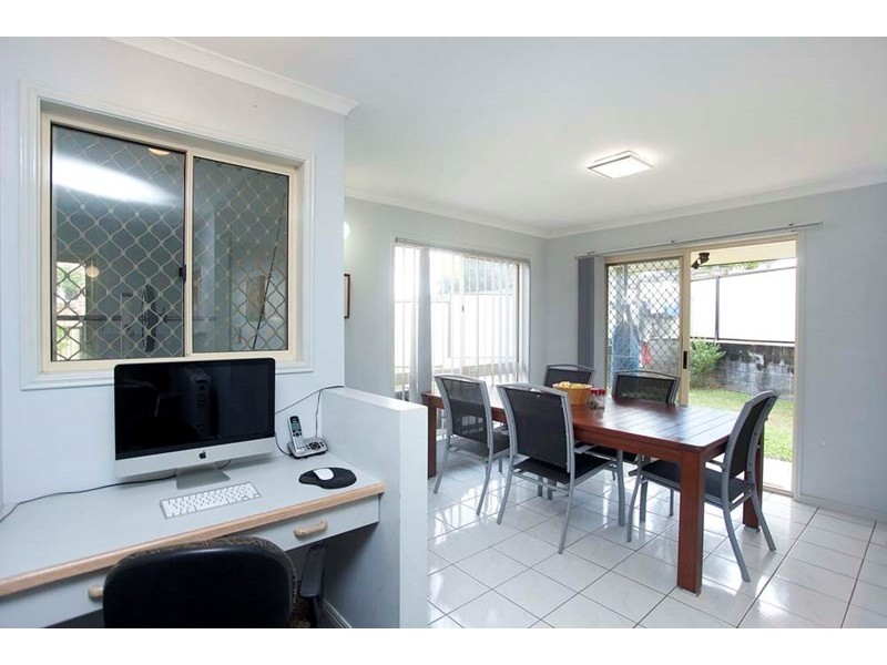 22/10 Adrian Place, Wishart QLD 4122