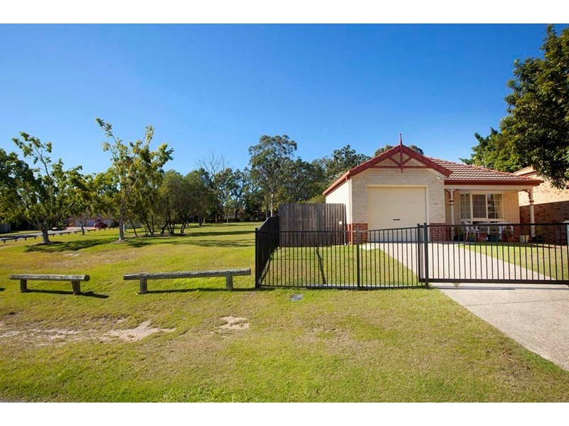 27 Timaru Crescent, Eight Mile Plains QLD 4113