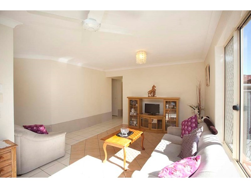 27 Timaru Crescent, Eight Mile Plains QLD 4113