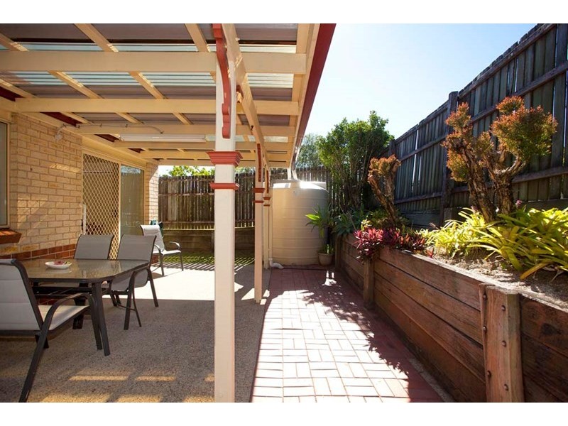 27 Timaru Crescent, Eight Mile Plains QLD 4113