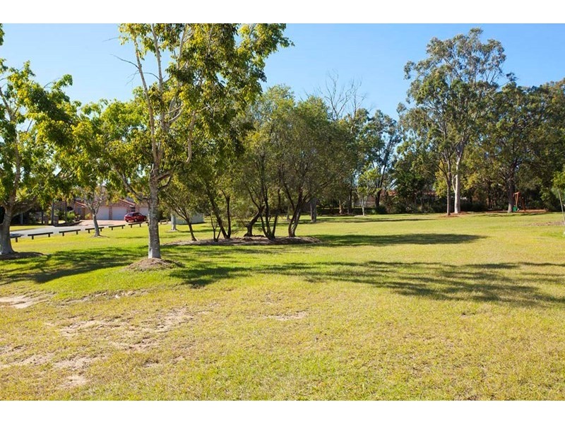 27 Timaru Crescent, Eight Mile Plains QLD 4113