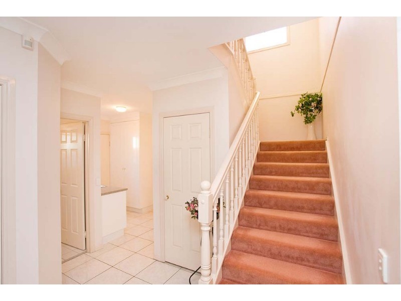 16 Hathaway Place, Sunnybank Hills QLD 4109