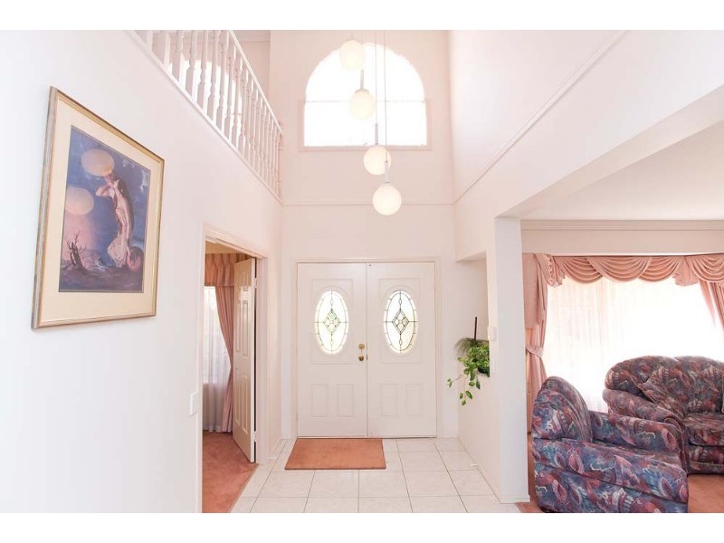 16 Hathaway Place, Sunnybank Hills QLD 4109