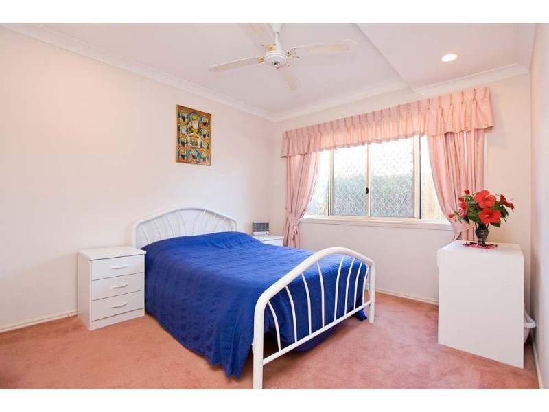 16 Hathaway Place, Sunnybank Hills QLD 4109