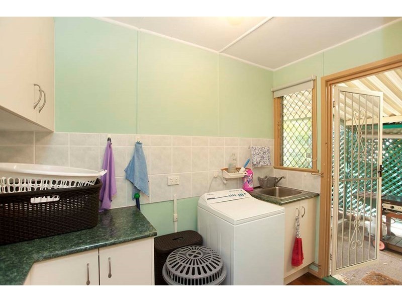 4 Enderby Street, Mount Gravatt East QLD 4122