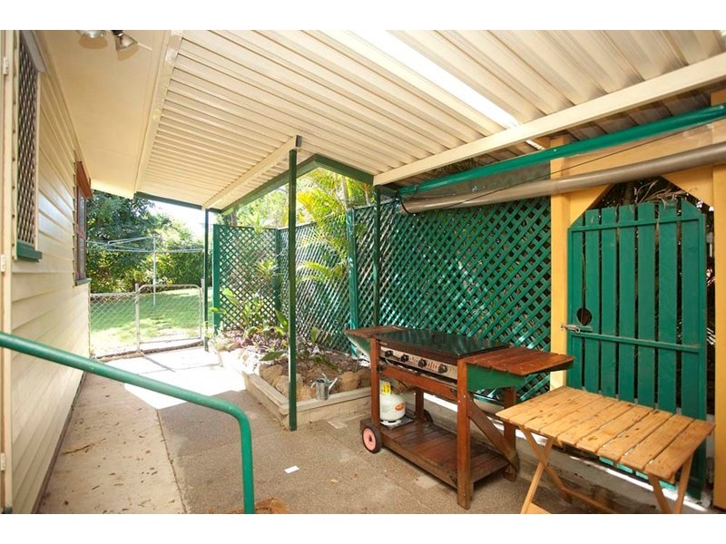 4 Enderby Street, Mount Gravatt East QLD 4122