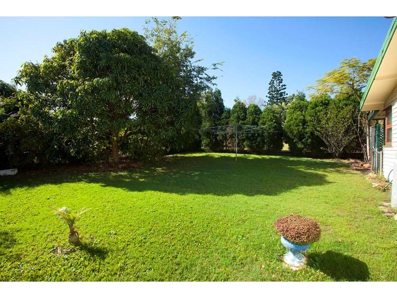 4 Enderby Street, Mount Gravatt East QLD 4122