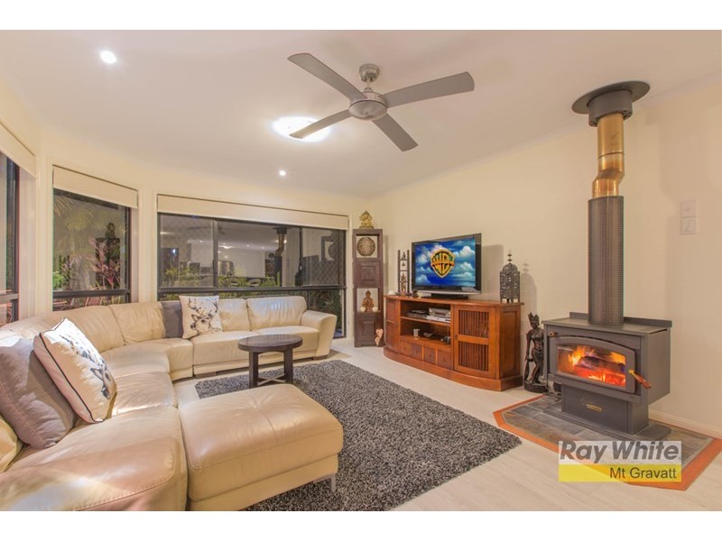 61 Gainsborough Avenue, Mackenzie QLD 4156