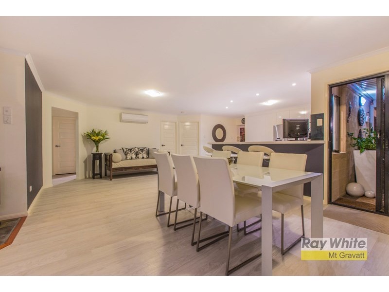 61 Gainsborough Avenue, Mackenzie QLD 4156
