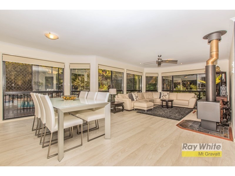 61 Gainsborough Avenue, Mackenzie QLD 4156