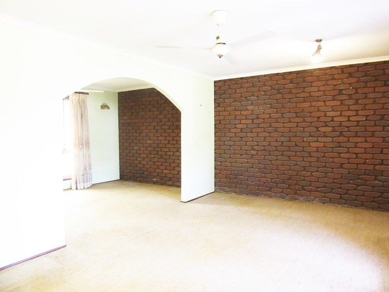 4 Wendy Place, Wishart QLD 4122