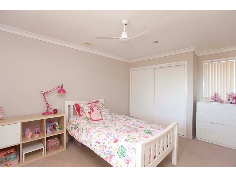 5 Titian Court, Mackenzie QLD 4156