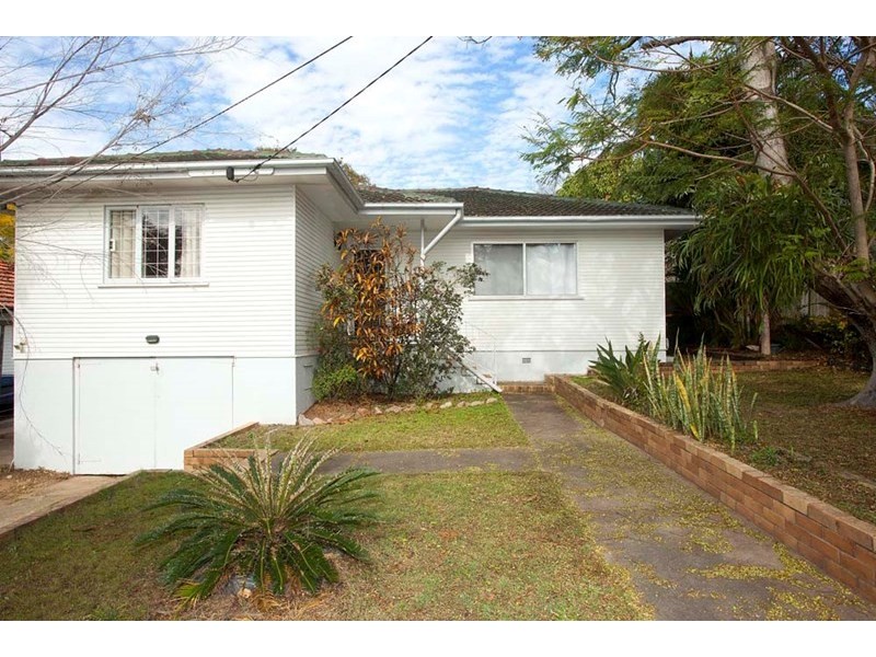 102 Marshall Road, Holland Park West QLD 4121