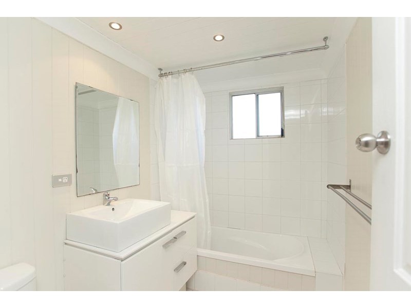 123 Nyleta Street, Coopers Plains QLD 4108