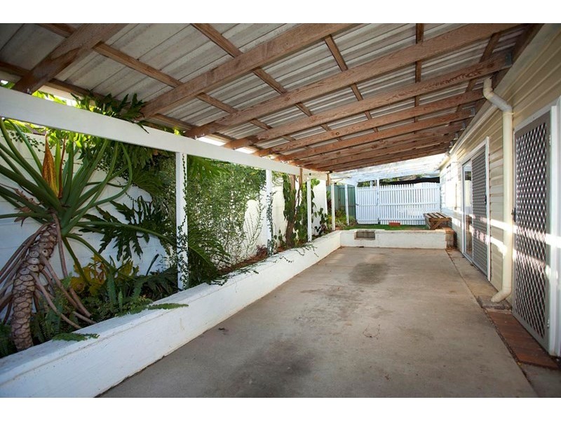 123 Nyleta Street, Coopers Plains QLD 4108