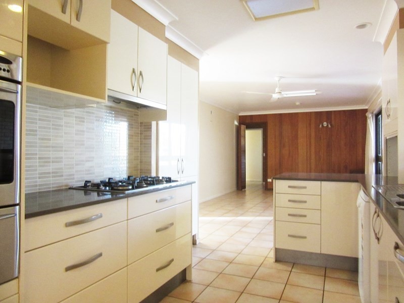 21 Trood Street, Macgregor QLD 4109