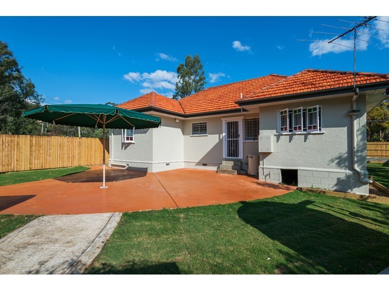 100 Mayfield Road, Moorooka QLD 4105