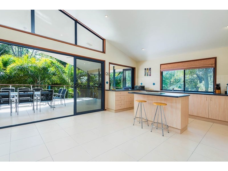 24 James Street, Coochiemudlo Island QLD 4184