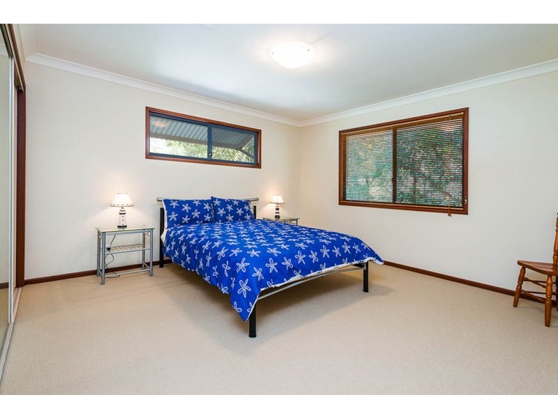 24 James Street, Coochiemudlo Island QLD 4184