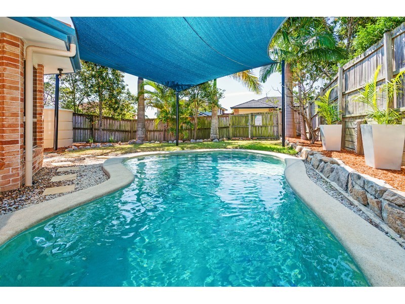 1 Picardie Close, Mansfield QLD 4122