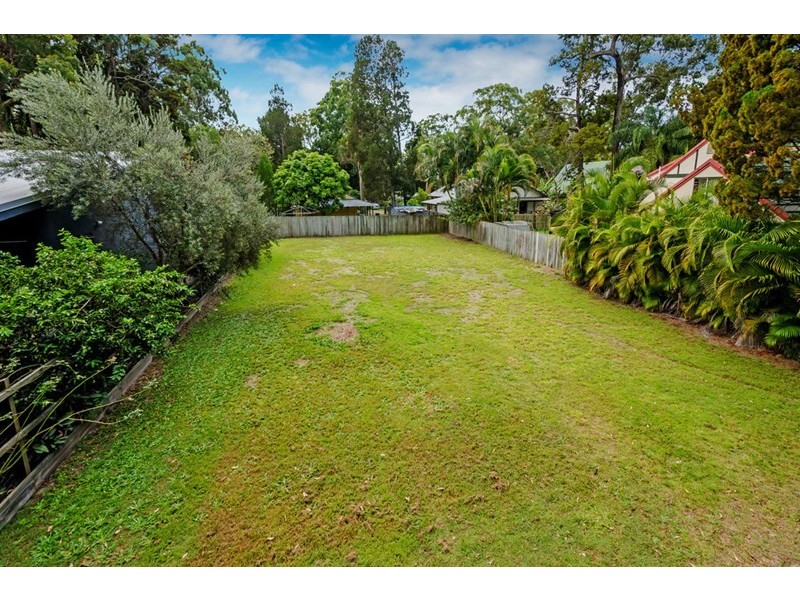 10 Shirley Street, Coochiemudlo Island QLD 4184