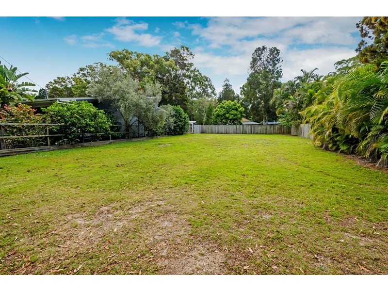 10 Shirley Street, Coochiemudlo Island QLD 4184