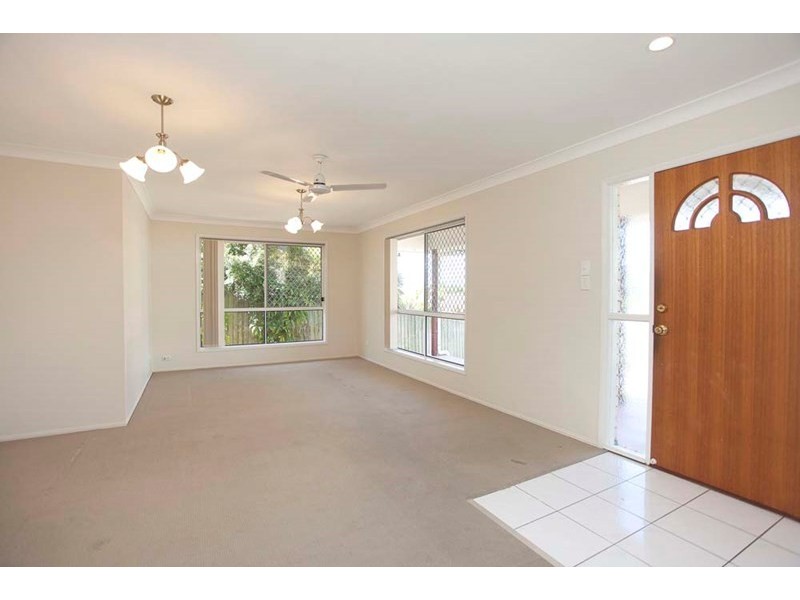 16 Hill Park Lane, Mount Gravatt East QLD 4122