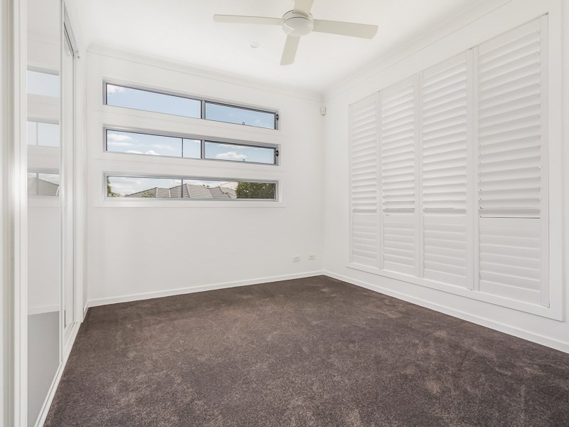 130 Ridgeview Street, Carindale QLD 4152