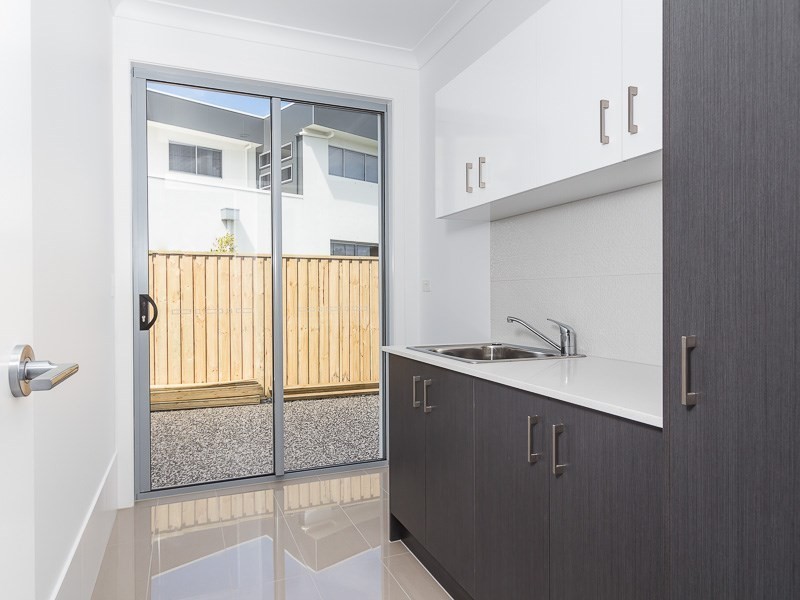 130 Ridgeview Street, Carindale QLD 4152