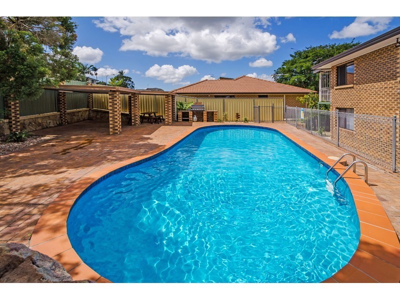 5 Michelle Crescent, Wishart QLD 4122