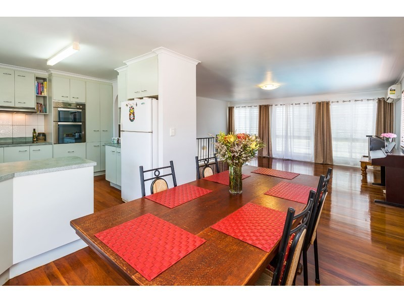 5 Michelle Crescent, Wishart QLD 4122