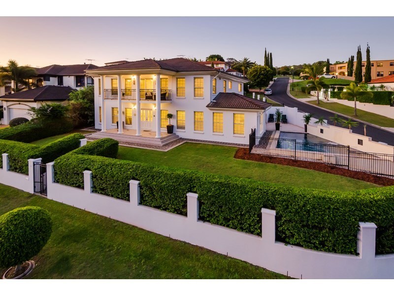 38 Woodland Street, Carindale QLD 4152