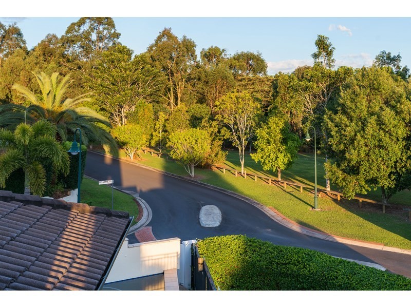 38 Woodland Street, Carindale QLD 4152