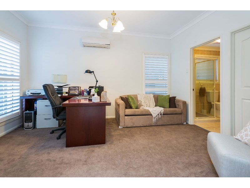 38 Woodland Street, Carindale QLD 4152