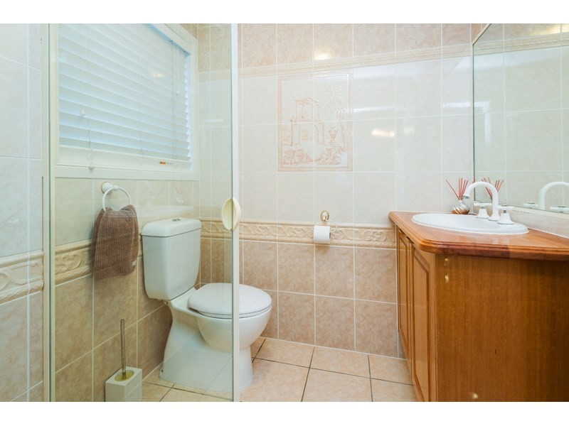 38 Woodland Street, Carindale QLD 4152