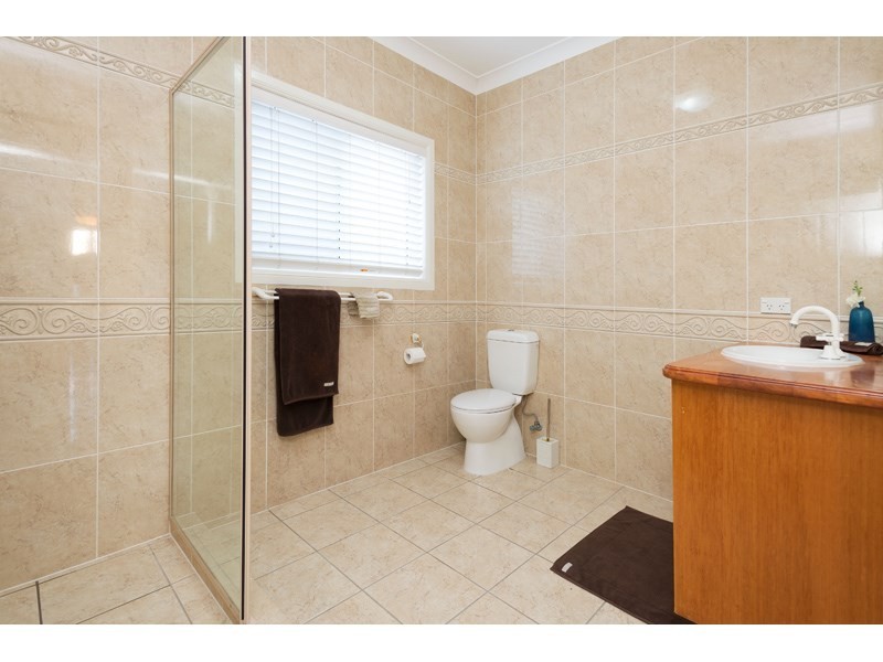 38 Woodland Street, Carindale QLD 4152