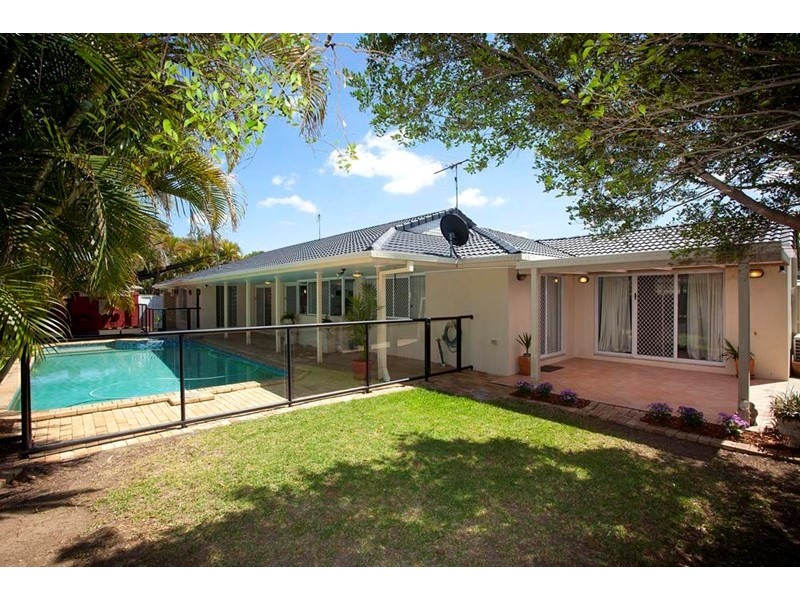 18 Pindari Crescent, Wishart QLD 4122