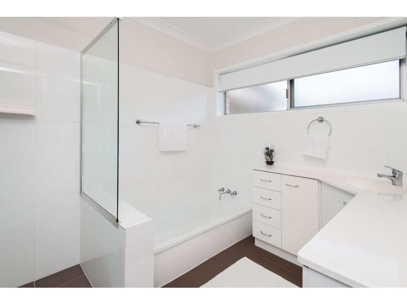 7 Midwood Street, Wishart QLD 4122