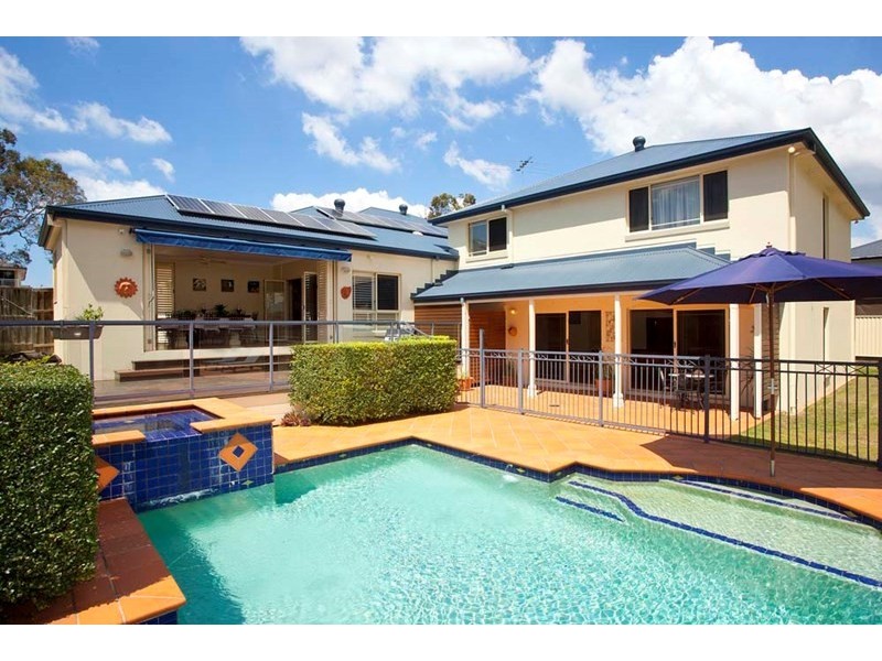 10 Sovereign Close, Wishart QLD 4122