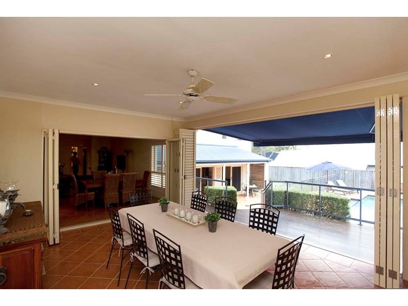 10 Sovereign Close, Wishart QLD 4122